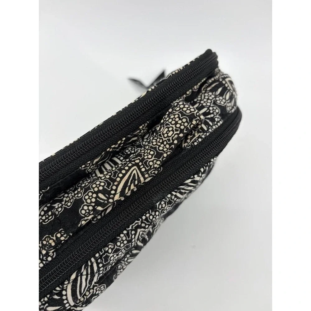 Vera Bradley Large Blush & Brush Makeup Cosmetic Case Blanco Bouquet Black White